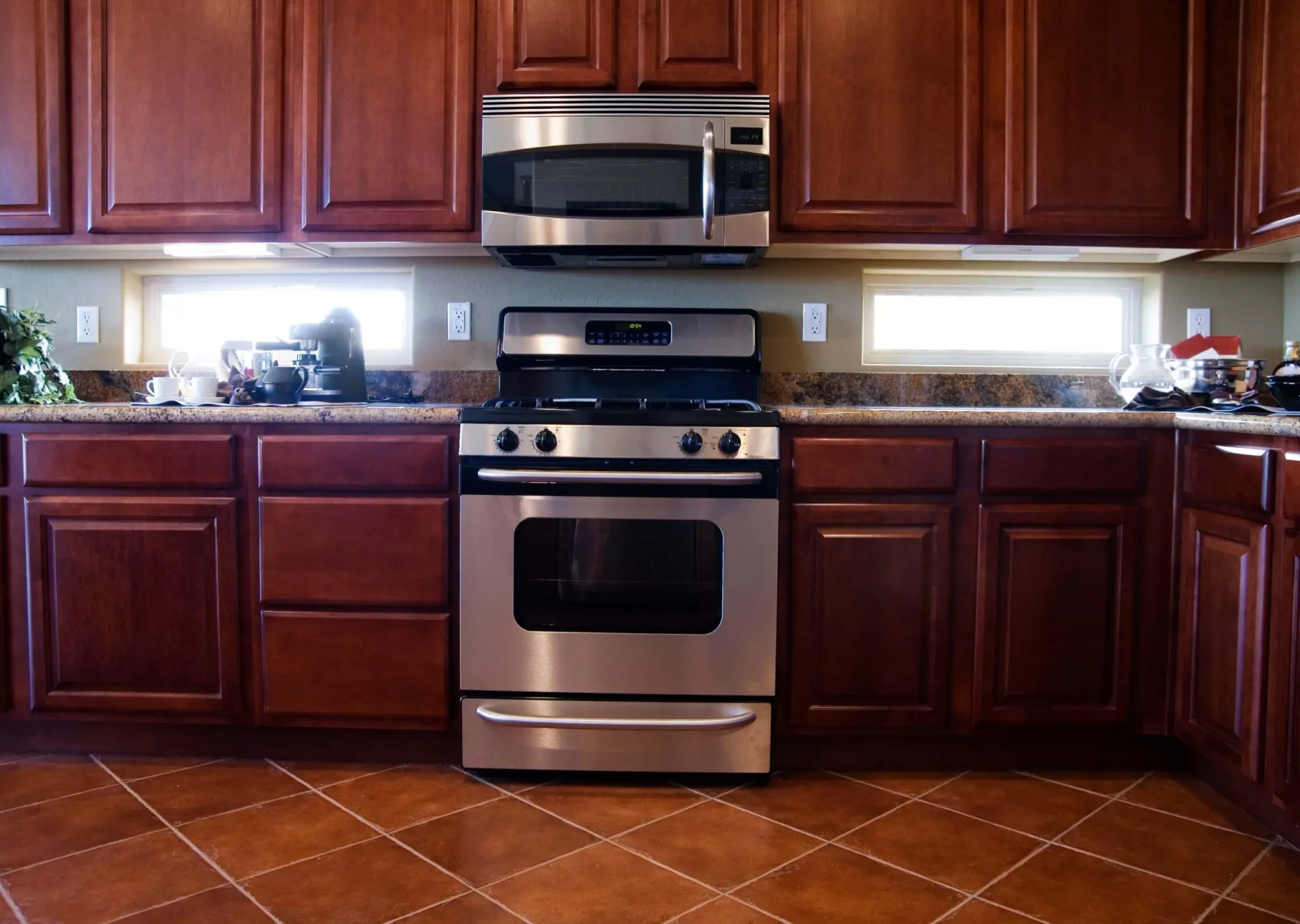 Essential Kitchen Appliances Every New Homeowner Should Have