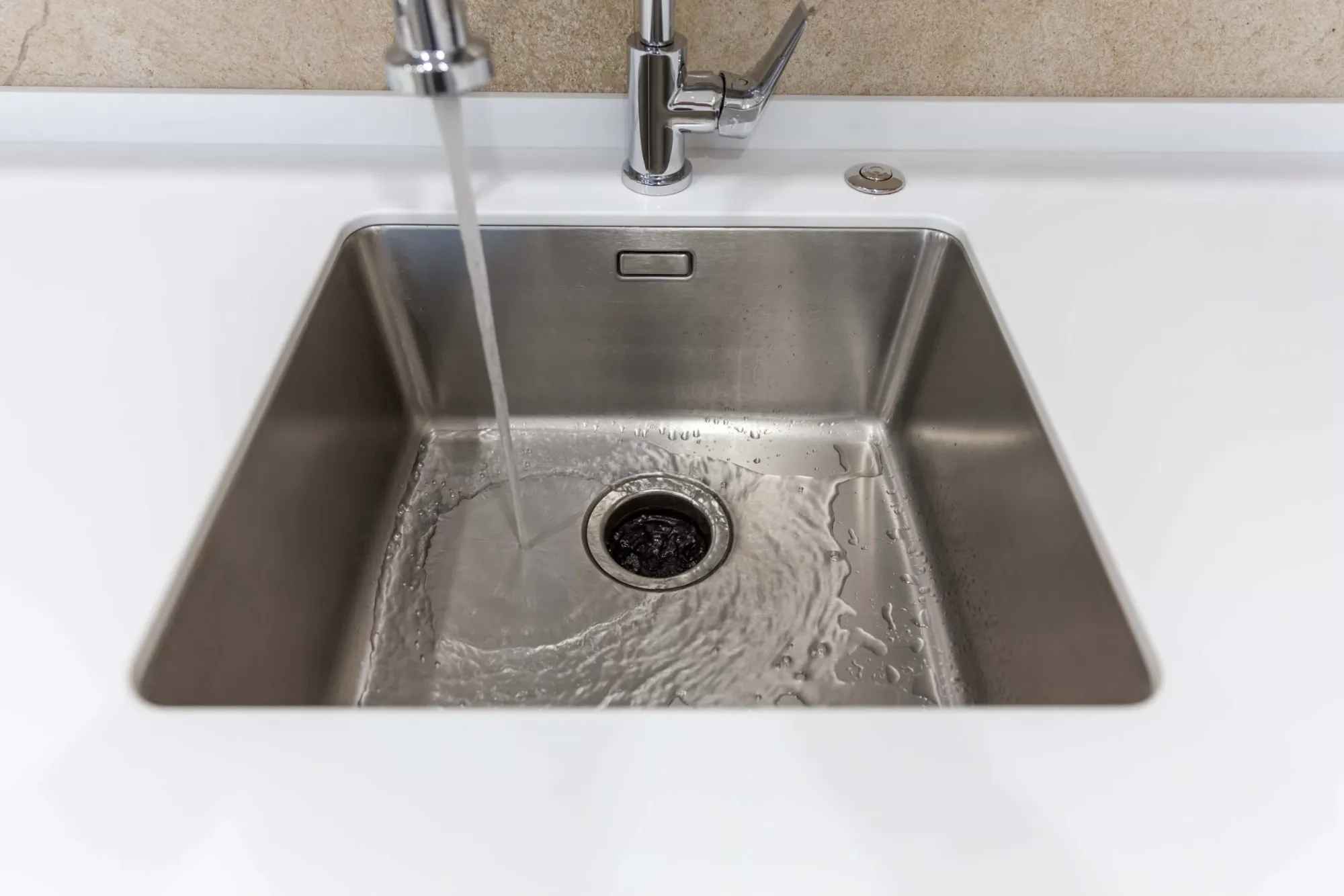 5 Quick Tips on How to Keep Your Garbage Disposal Running Smoothly